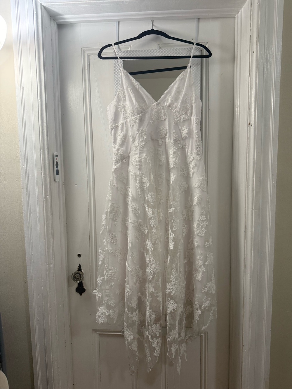 Storia White Strapless Lace Midi Dress